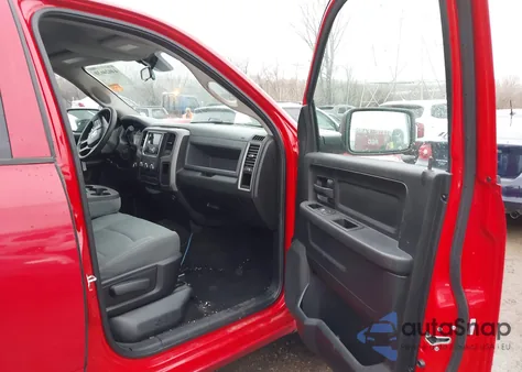 2016 Ram 1500 St z USA, uszkodzony, nr VIN 3C6RR7KT0GG338427